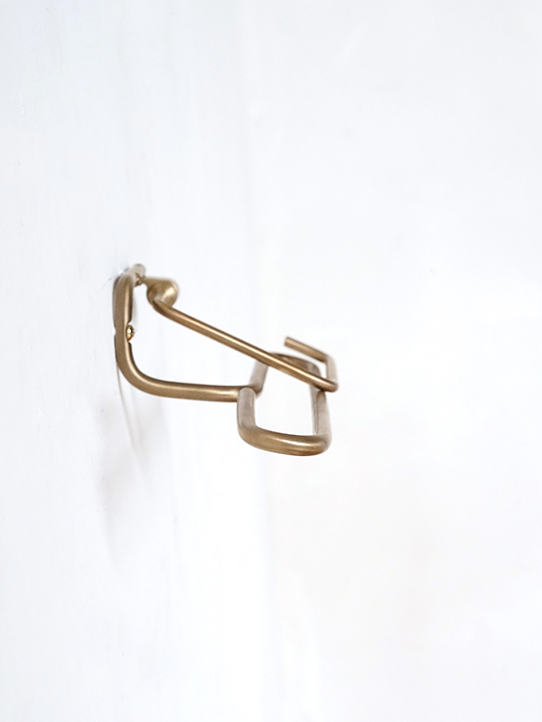 ren GIÁ ĐỒNG ĐÔI TREO GIẤY VỆ SINH