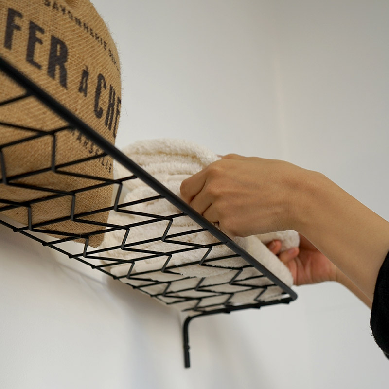 ren KỆ  SẮT TREO TƯỜNG HERRINGBONE L