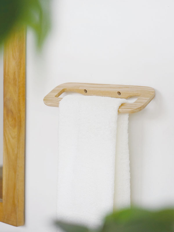 rum GIÁ GỖ TREO KHĂN S MÀU TỰ NHIÊN