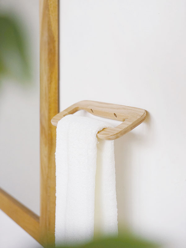 rum GIÁ GỖ TREO KHĂN S MÀU TỰ NHIÊN