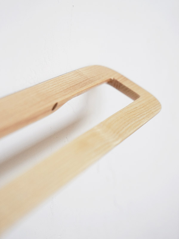 rum GIÁ GỖ TREO KHĂN M MÀU TỰ NHIÊN