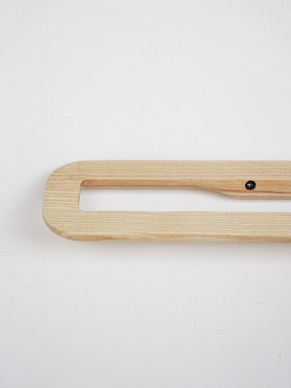 rum GIÁ GỖ TREO KHĂN M MÀU TỰ NHIÊN