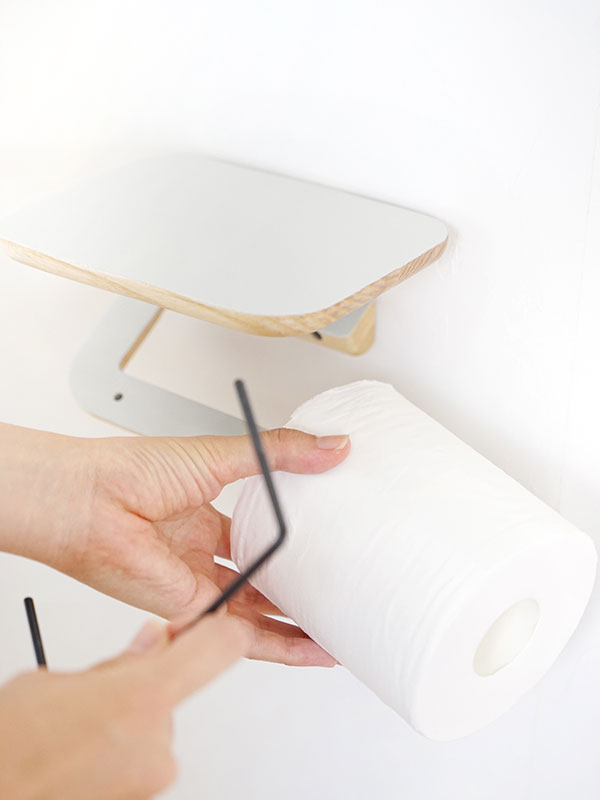 rum GIÁ GỖ TREO GIẤY VỆ SINH ĐƠN MÀU XÁM