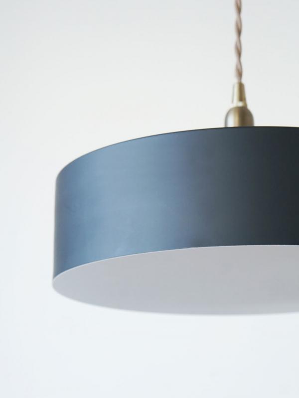 IRON SHADE YEN BLACK