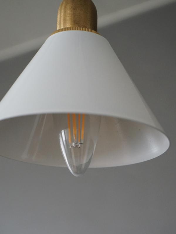 CHỤP ĐÈN SẮT PIENI CONIC TRẮNG