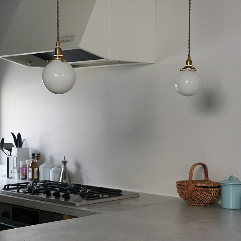 MINI GLASS SHADE ROUND WHITE