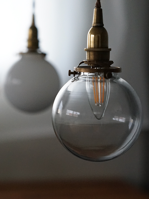 MINI GLASS SHADE ROUND WHITE