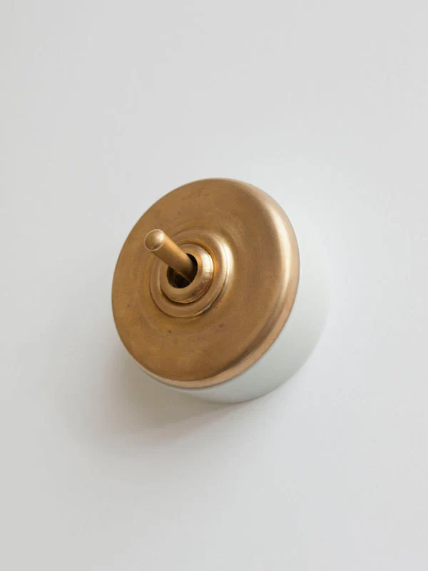 BRASS SWITCH WHITE