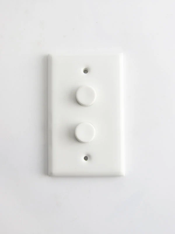CERAMIC PLATE 2 PUSH SWITCHES WHITE