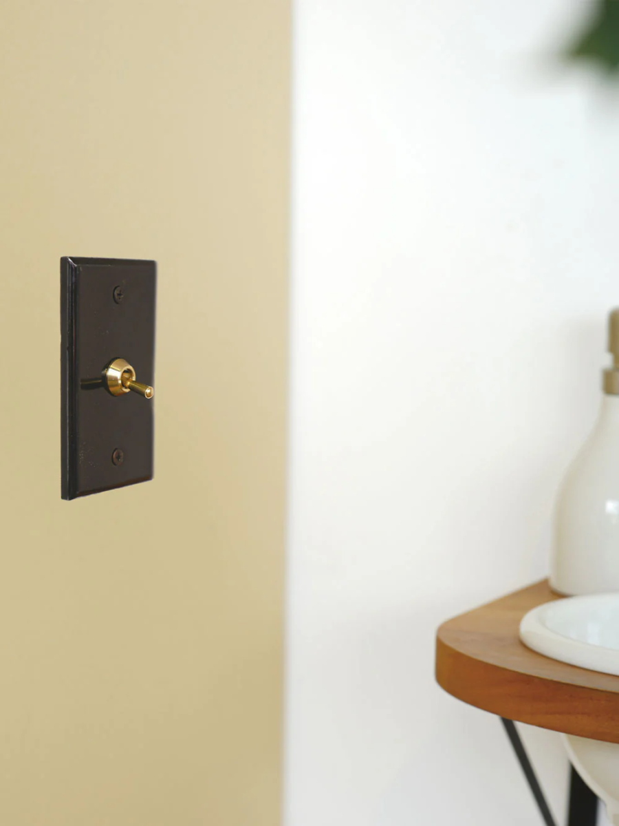 CERAMIC PLATE TOGGLE SWITCH BLACK