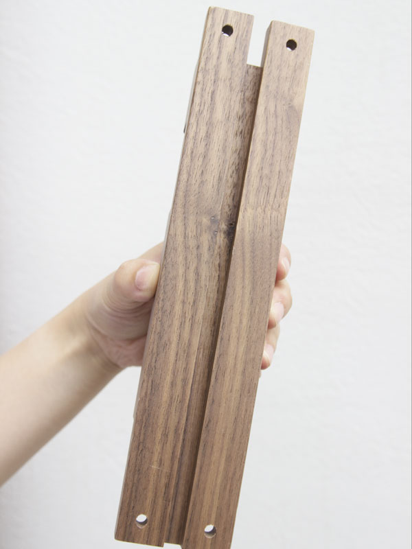 WOOD BRACKET ZIG WALNUT