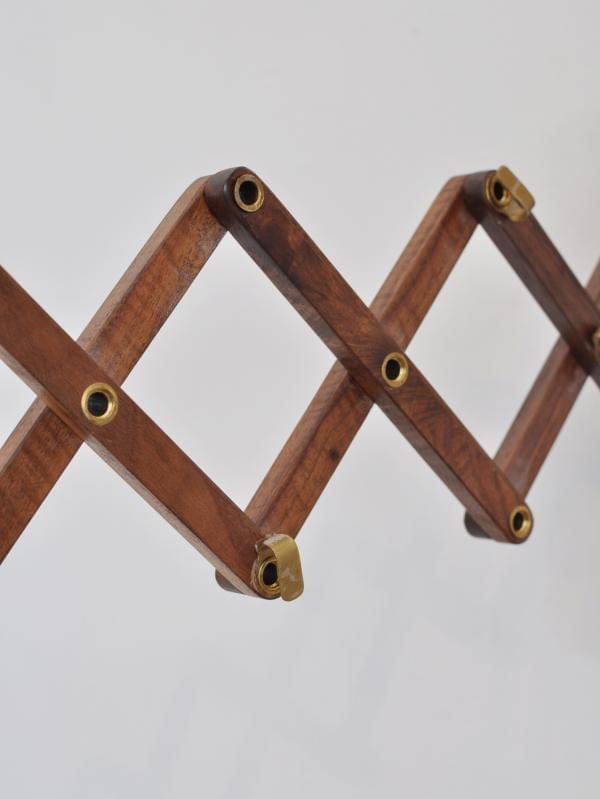 Wood Bracket SCISSOR WALNUT